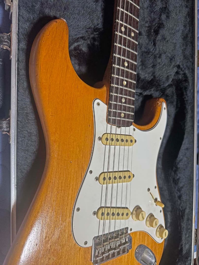 Fender Strato 1968年 元はオリンピックホワイト リフィニッシュ