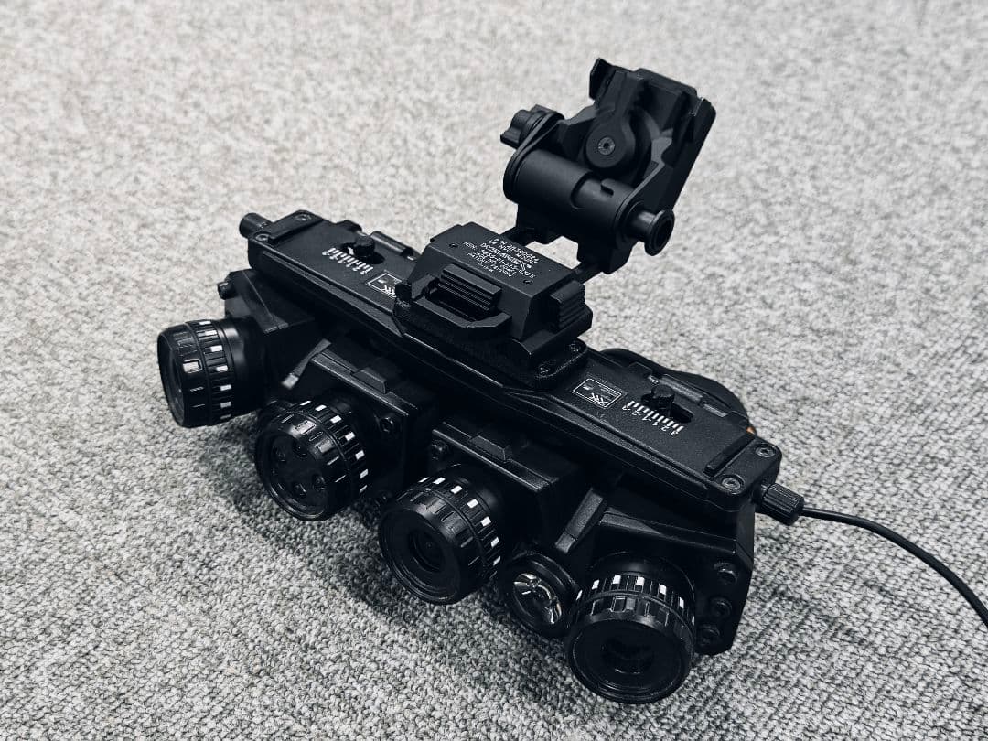 #セット# COD 四眼ナイトビジョン + L4G24マウント + ヘルメット