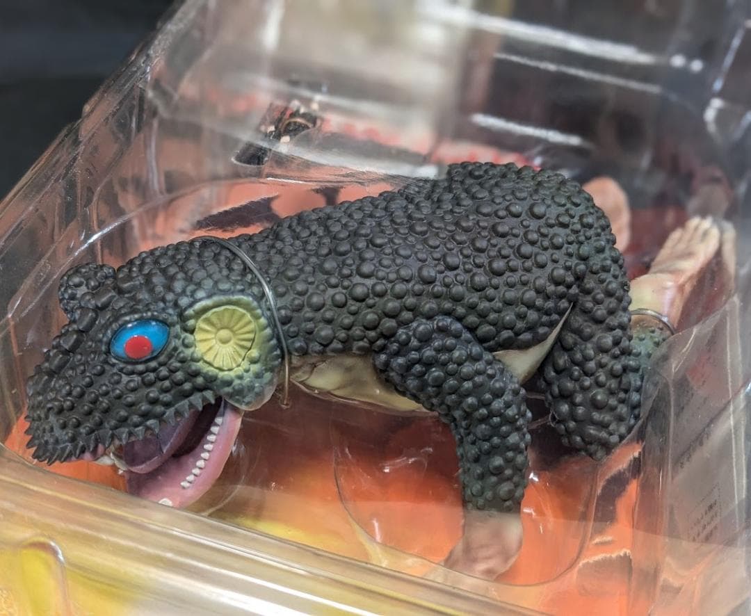 アゴンと虫寄せ風葉・千年ガマと蟇法師（エクスプラス）未開封フィギュア２体セット