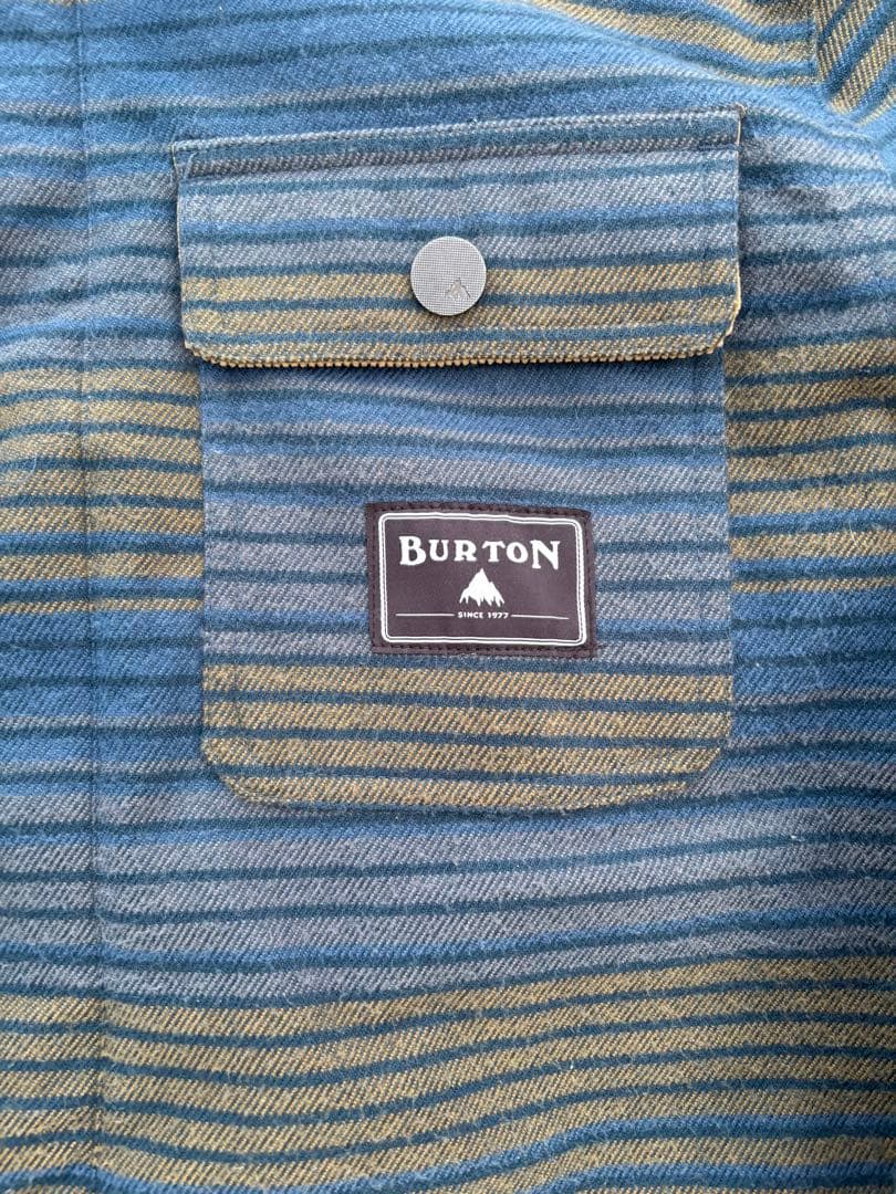 Burton フード付きジャケット スキーウェア　スノーボードウェア