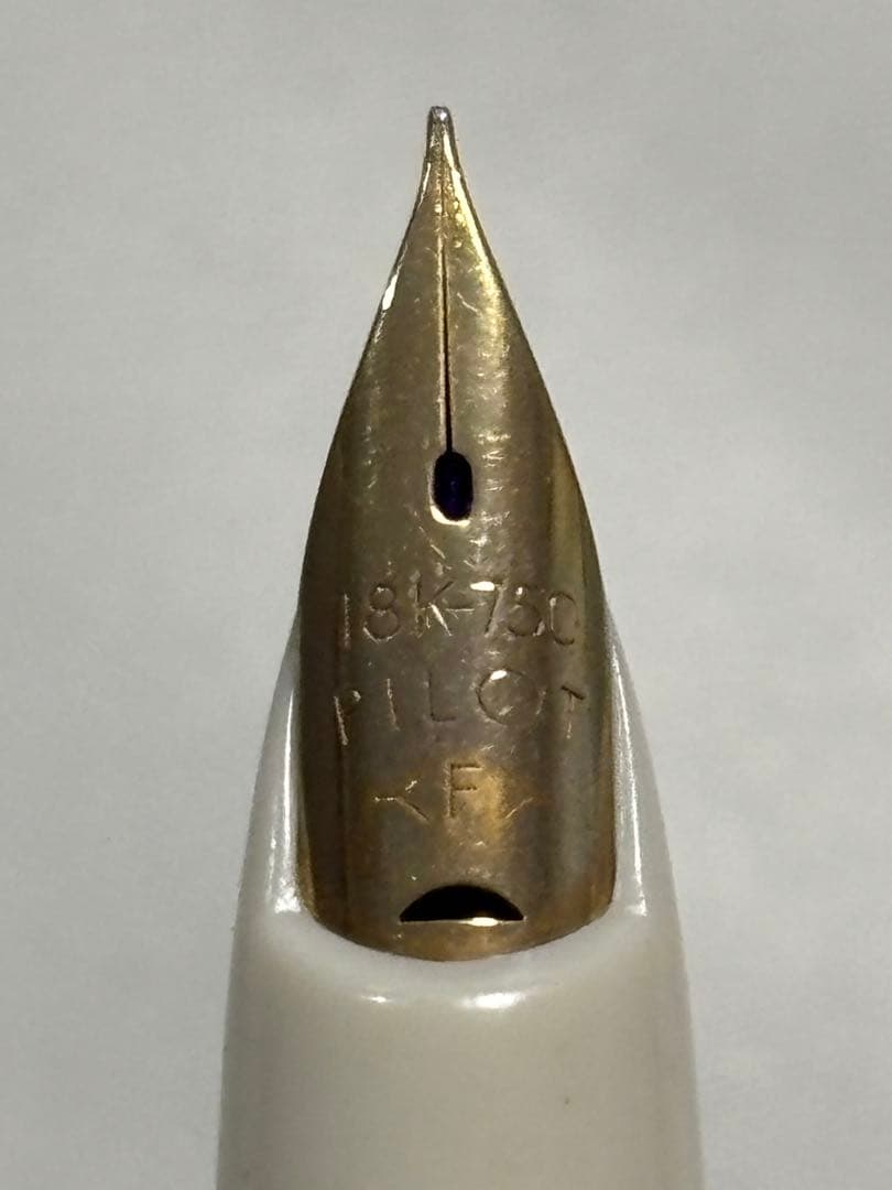 PILOT '70s新品 Elite 万年筆 18Kスクリプト　3本セット