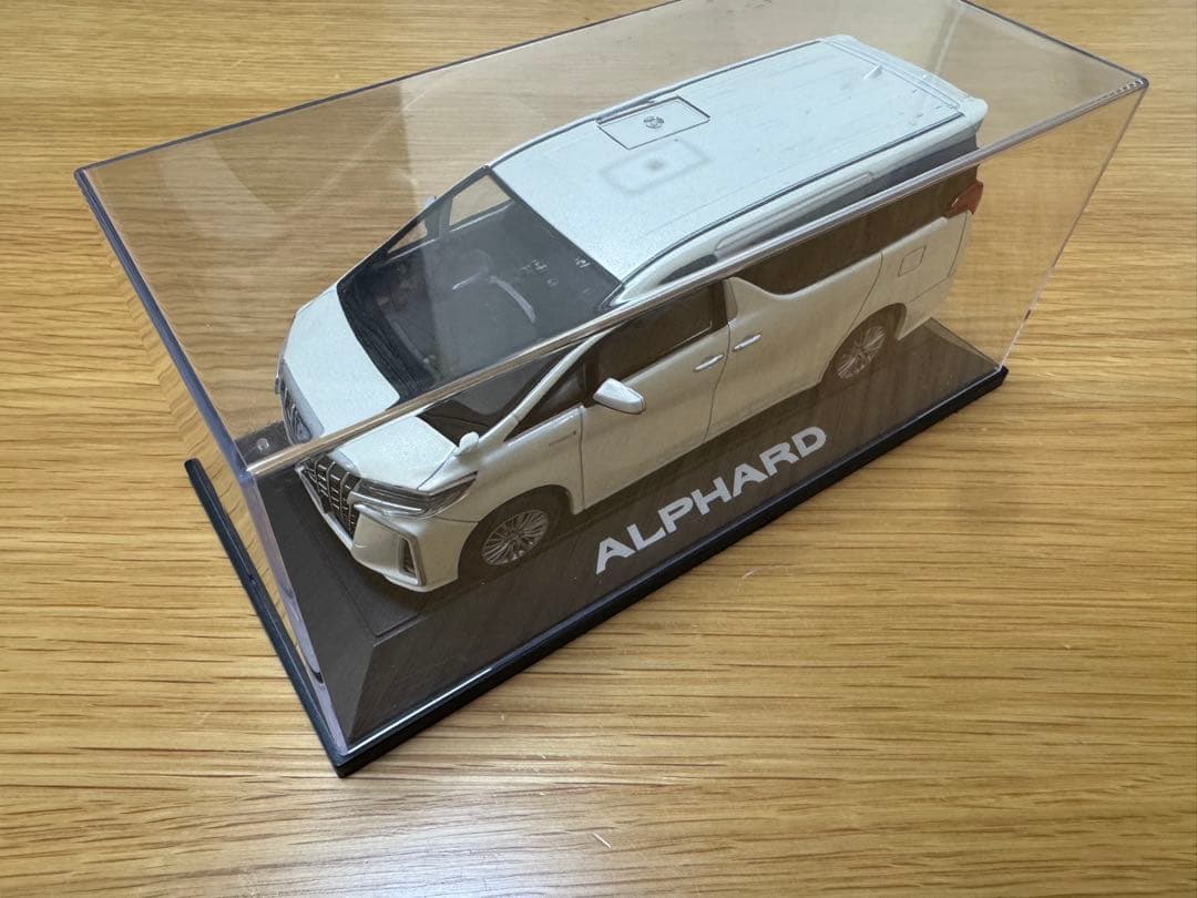 アルファード　ミニカー