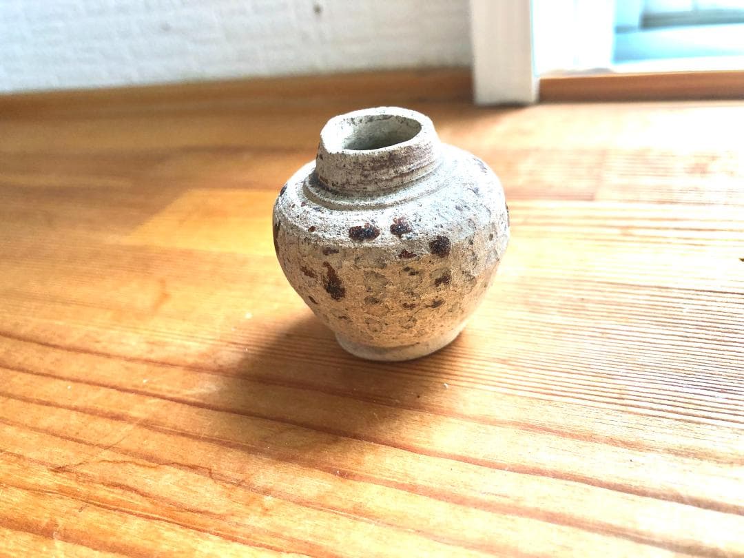 【タイ・骨董】宋胡録（スンコロク）白釉黒斑文 小壺（1301年~1600年）