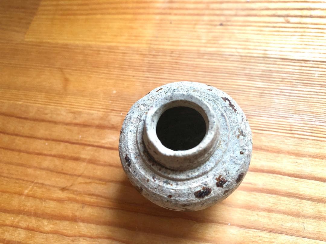 【タイ・骨董】宋胡録（スンコロク）白釉黒斑文 小壺（1301年~1600年）