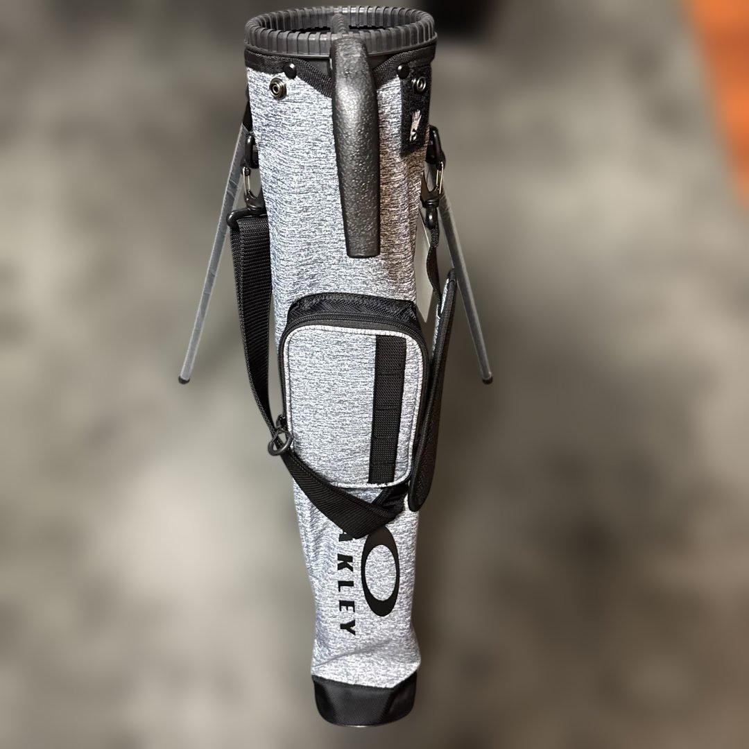 OAKLEY ゴルフスタンドクラブバッグ　FOS902003