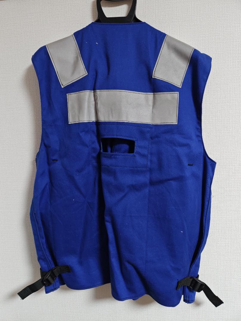 米軍実物　ベスト　沿岸警備？海軍？飛行甲板？新品未使用レア