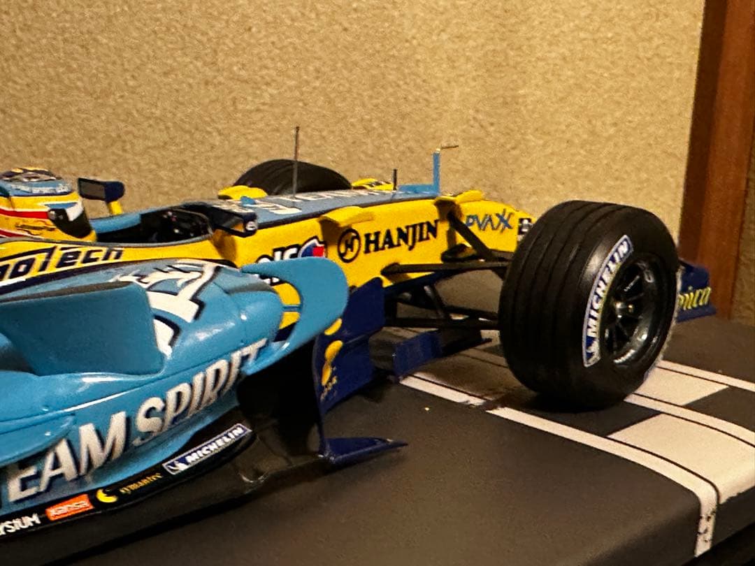 1/18 ルノー R26 2位 ブラジルGP F1 2006 F.アロンソ