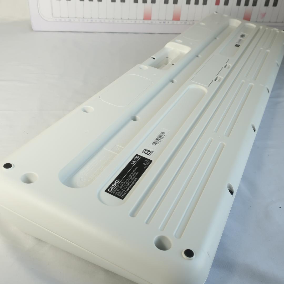 美品 2023年製 CASIO LK-330 光ナビゲーションキーボード 61鍵