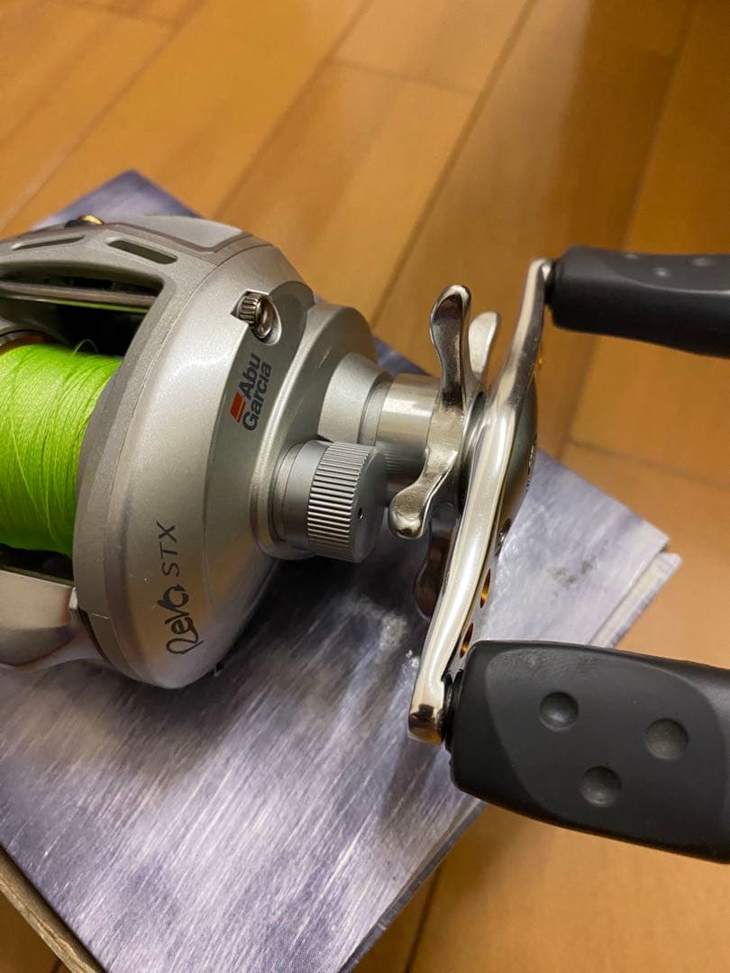 ２月５日までの出品アブ　REVO STX ABUリール　アブアンバサダー