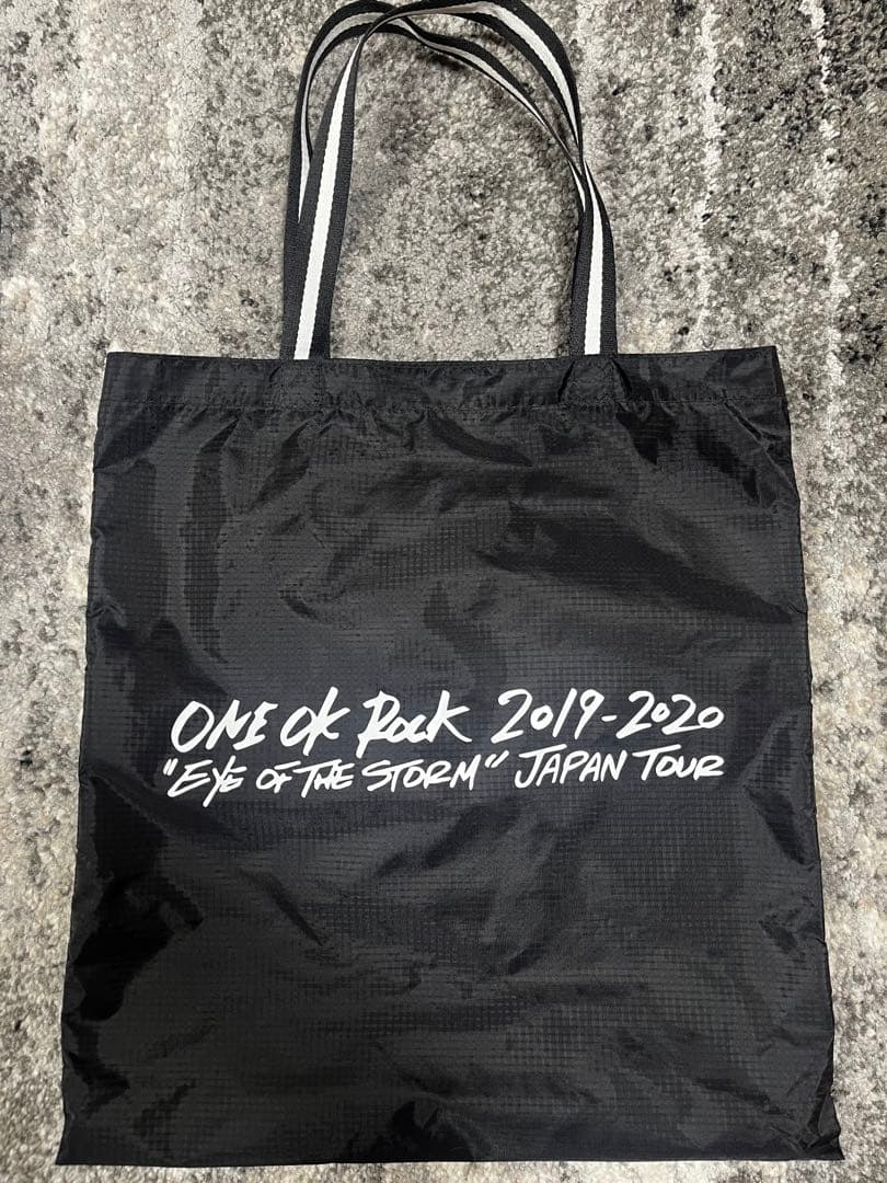 【新品未使用】ONE OK ROCK ボディバッグ 2018 など10点セット