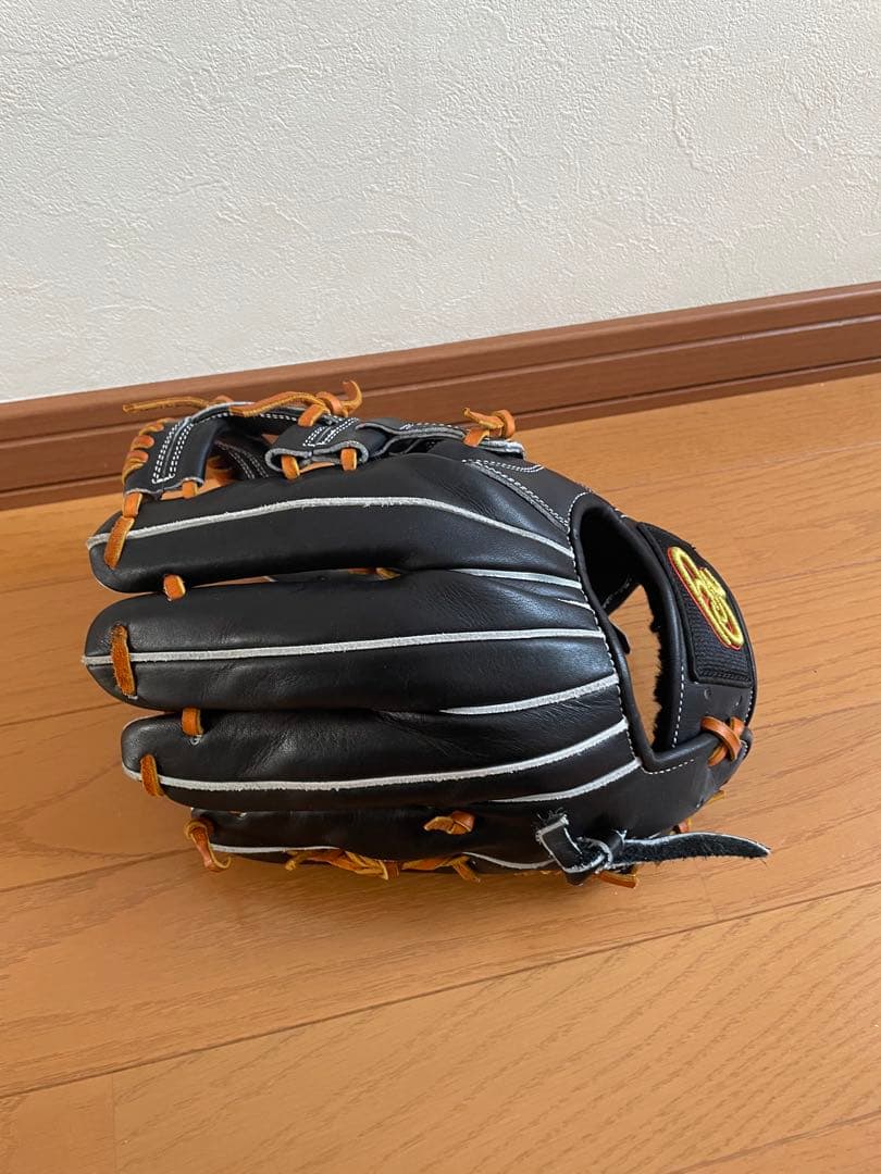 ドナイヤ　軟式グローブ