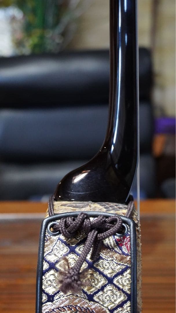 野村流元会長　五十年前にコザで取引した與那城型三線　黒木材　スンチー塗り