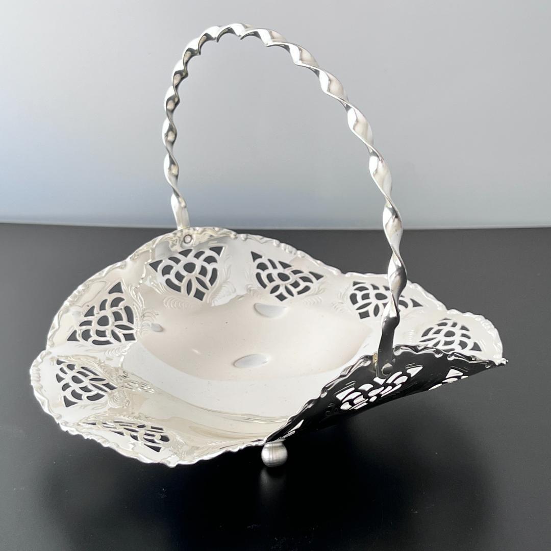 【英国】透かしのバスケットスタンド【シルバープレート】