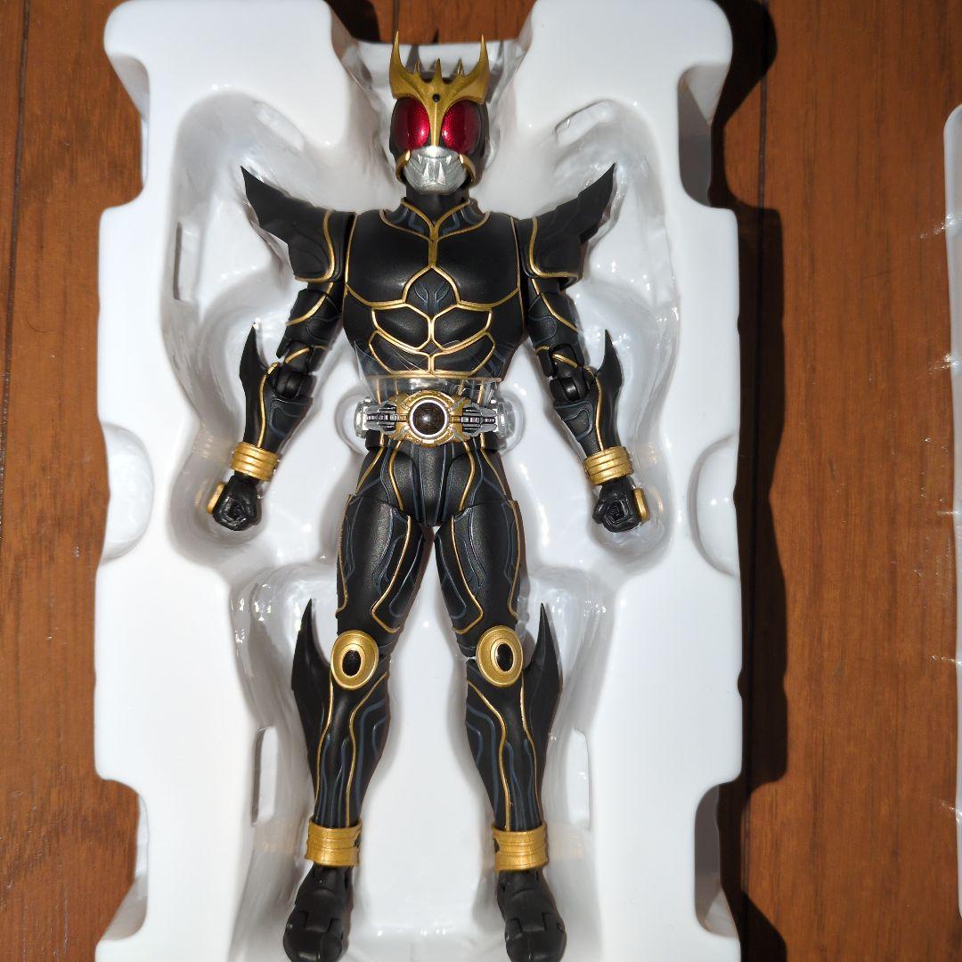 S.H.Figuarts 真骨彫 仮面ライダークウガ アルティメットフォーム