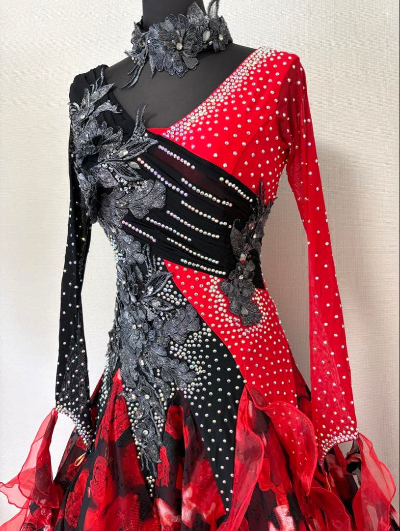 社交ダンス用ドレス　競技用ドレス　モダンドレス　赤