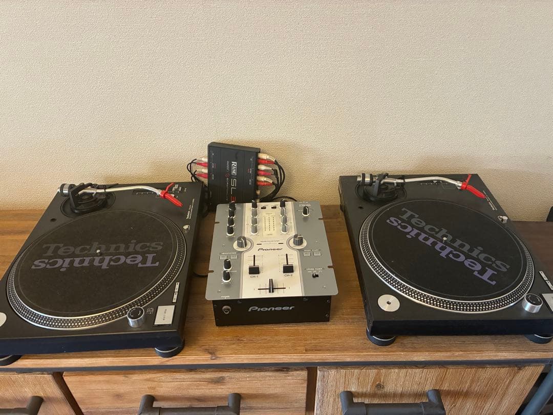 Technics SL-1200MK5 ターンテーブルとPioneerミキサー