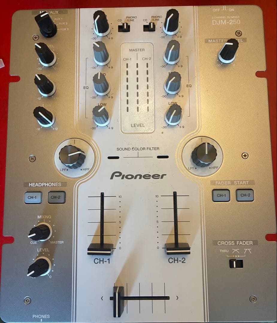 Technics SL-1200MK5 ターンテーブルとPioneerミキサー