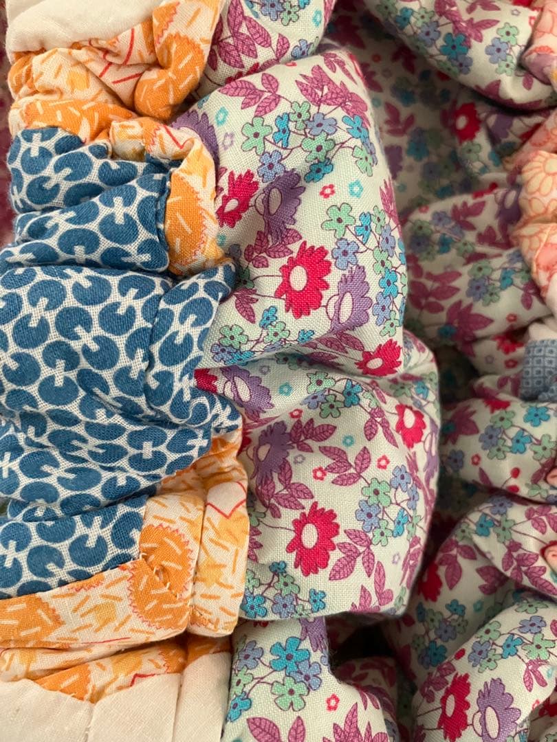 ヴィンテージキルトトップ　グラニーバッグ　アンティークキルト　フラワーガーデン