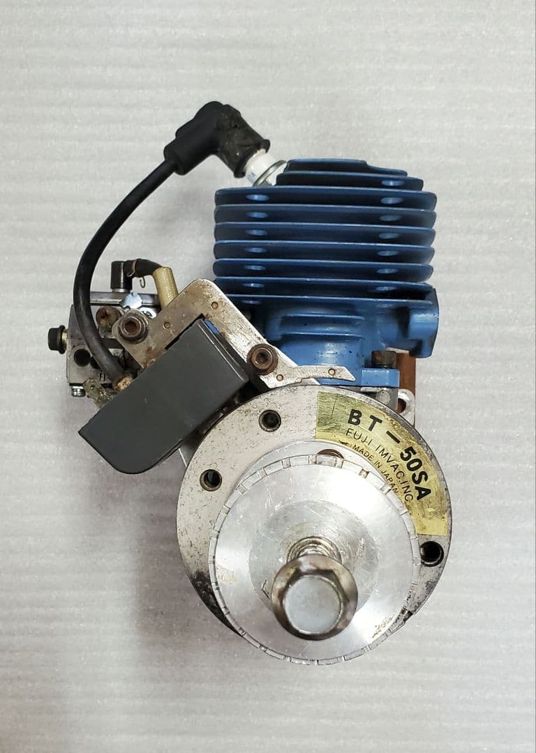 ラジコンエンジンFUJI IMVAC.INC BT-50SA 青 JAPAN製