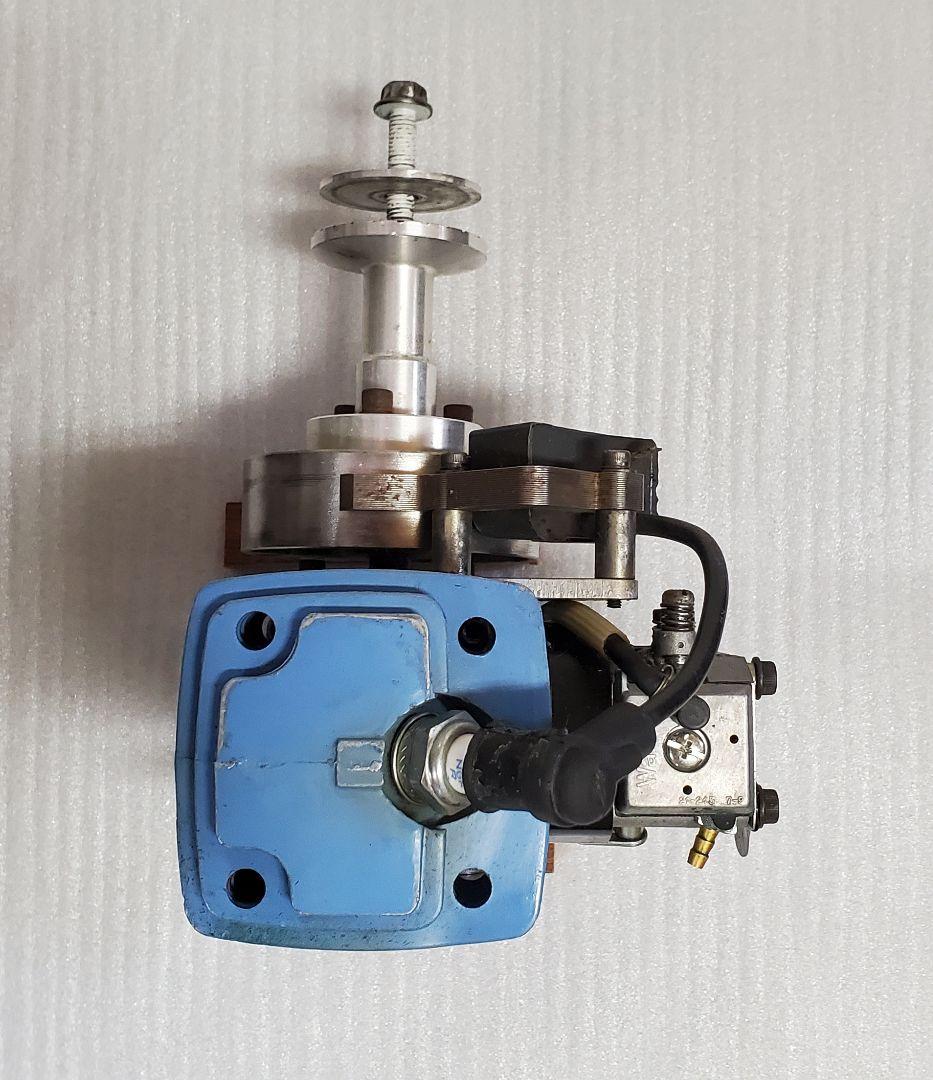 ラジコンエンジンFUJI IMVAC.INC BT-50SA 青 JAPAN製