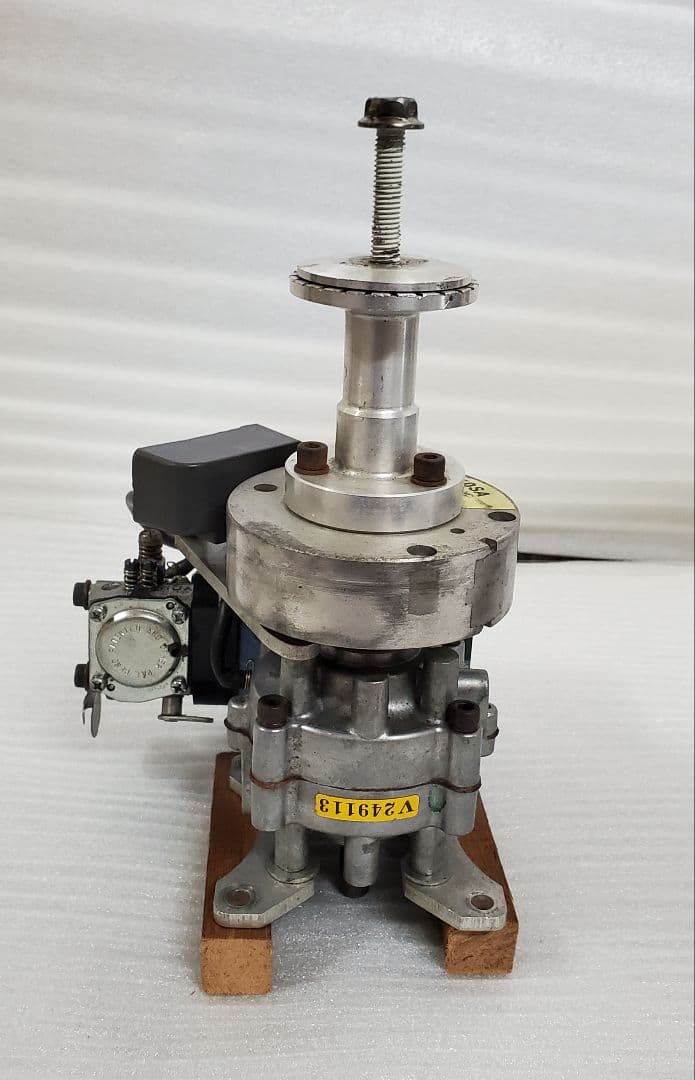 ラジコンエンジンFUJI IMVAC.INC BT-50SA 青 JAPAN製