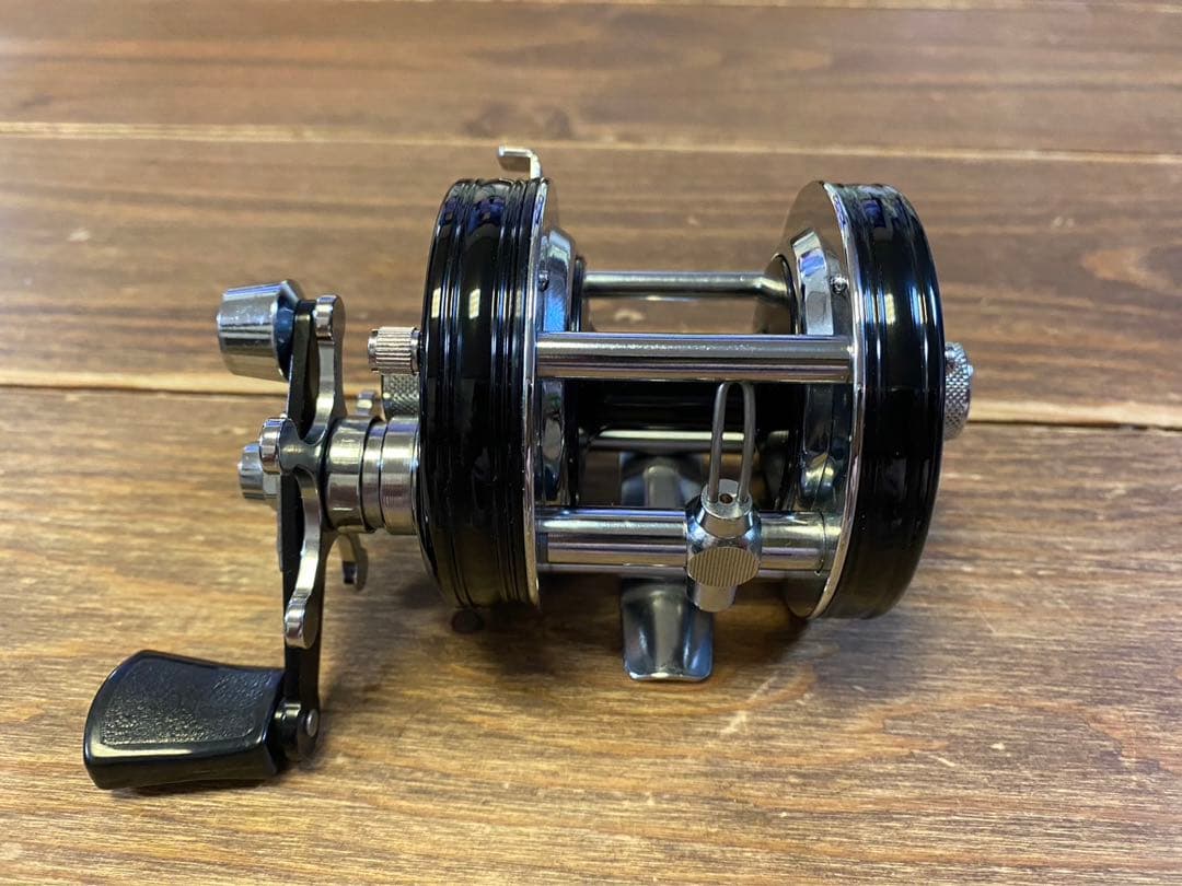 お値下げ中です！ABU 5000c アブ アンバサダー 限定品 25周年