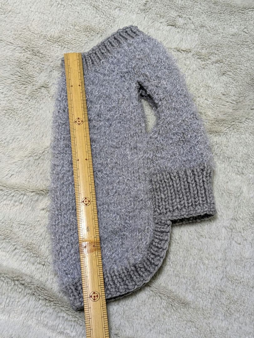 ニット背中側首周り