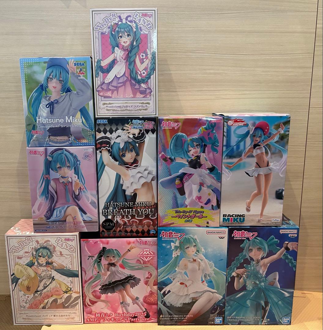 初音ミク　プライズフィギュア　まとめ売り　25点セット