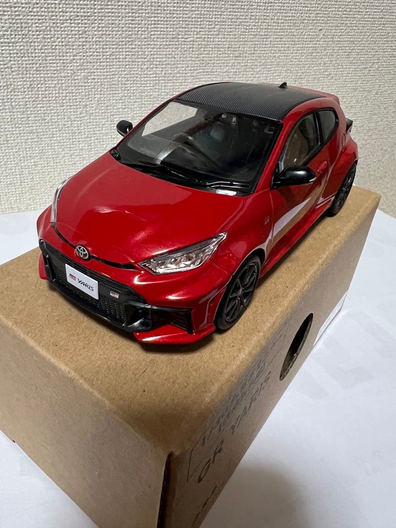 【非売品】 トヨタ　GR YARIS ミニカー 1/30 レッド