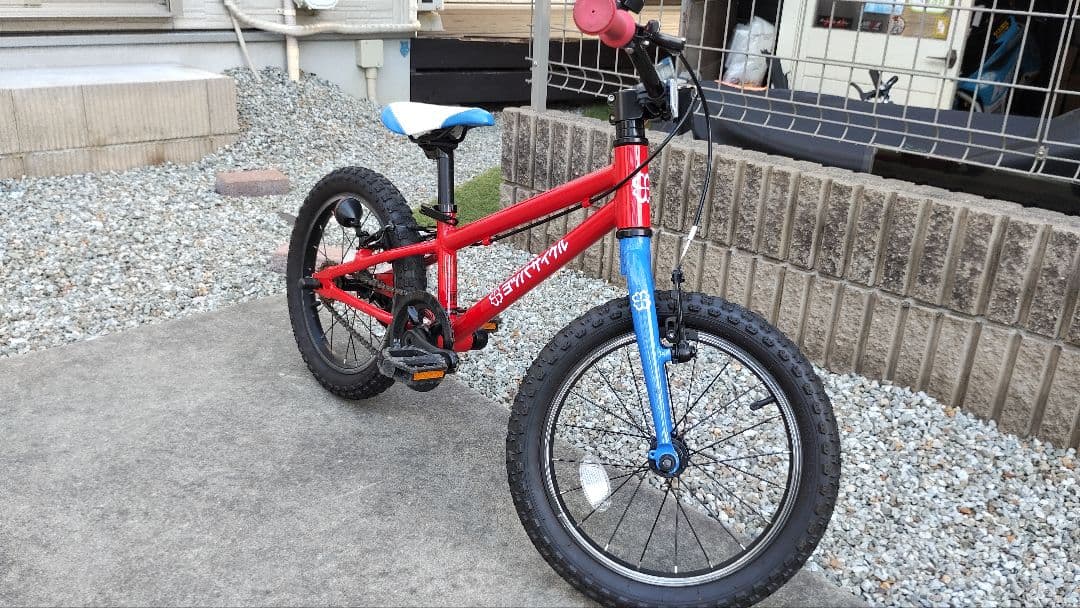 ヨツバサイクル 16インチ 　レッド
