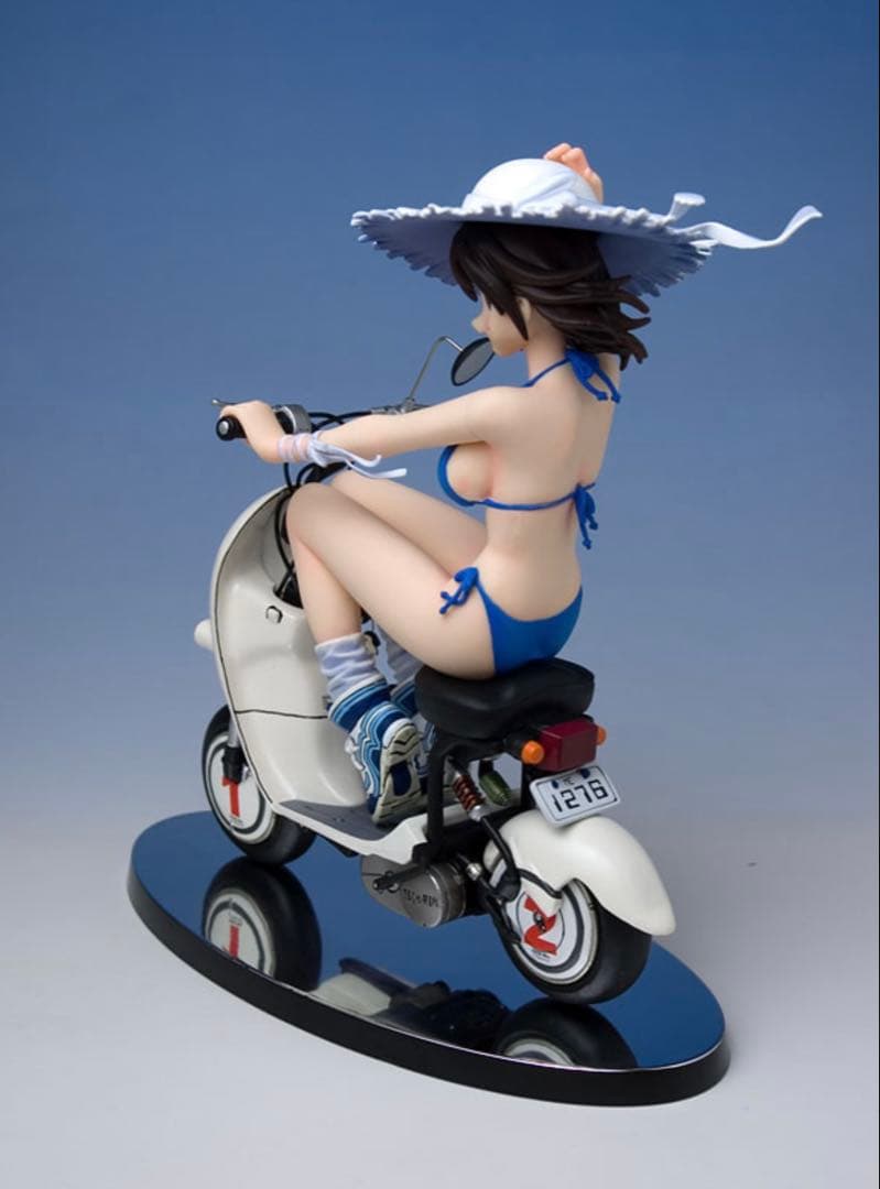 Mine bluE #010 1/7サイズ　青い水着の女の子　吉崎観音