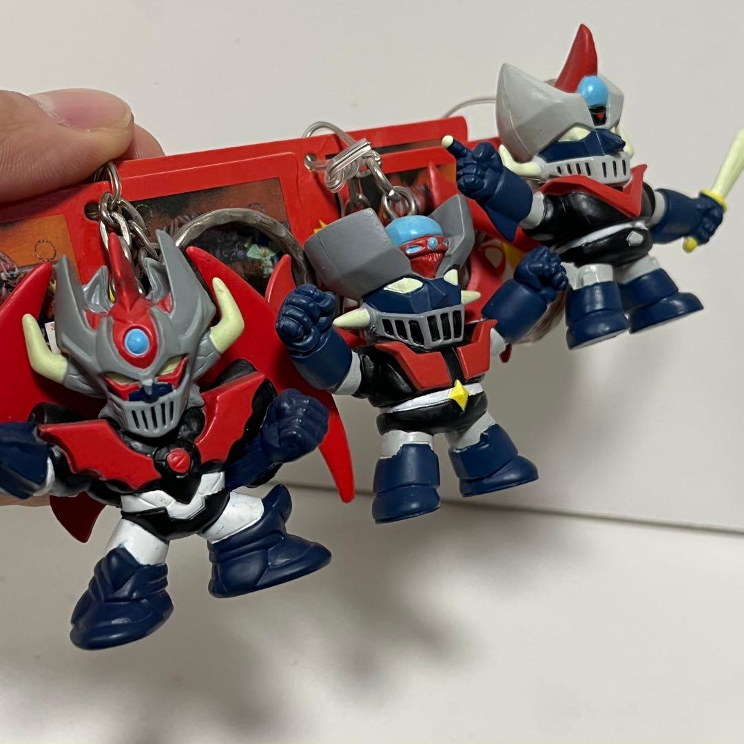 【希少】暗闇で光る　キーホルダー　デビルマン　マジンガーZ コンプ　全7種