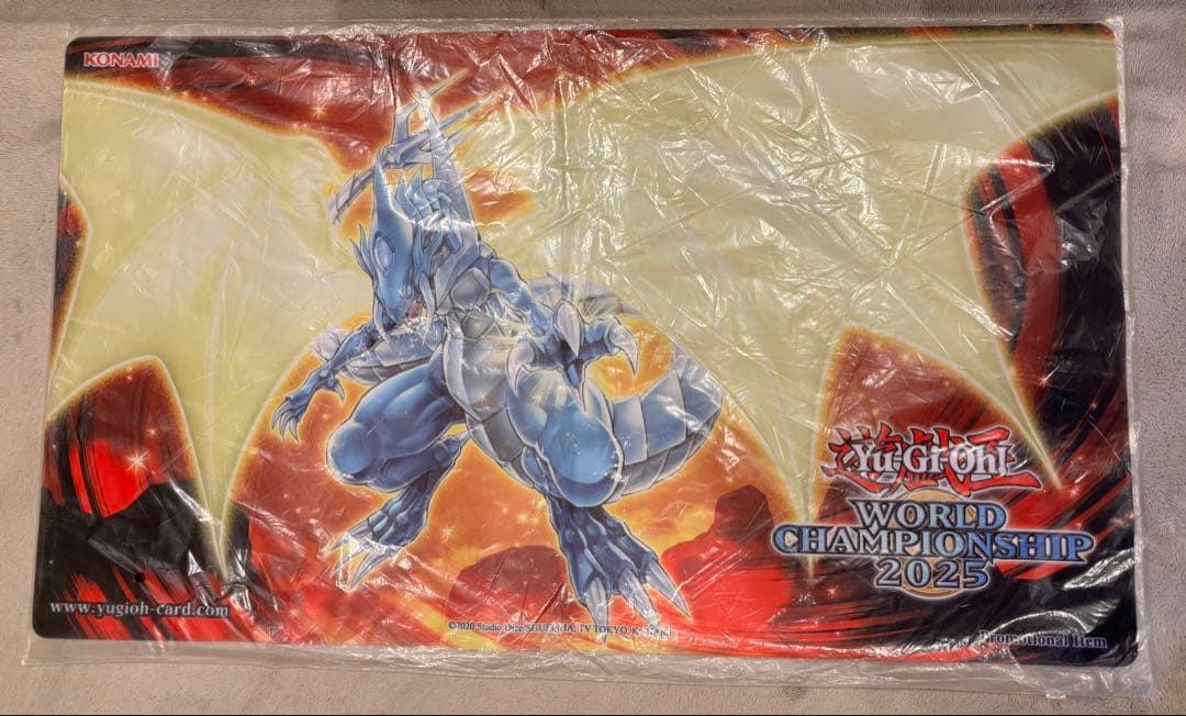 遊戯王 プレイマット wcs2025 ブルーアイズタイラントドラゴン