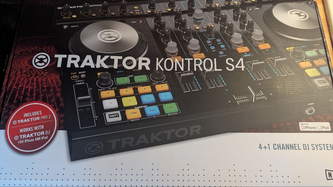 TRAKTOR KONTROL S4MK2 コントローラー