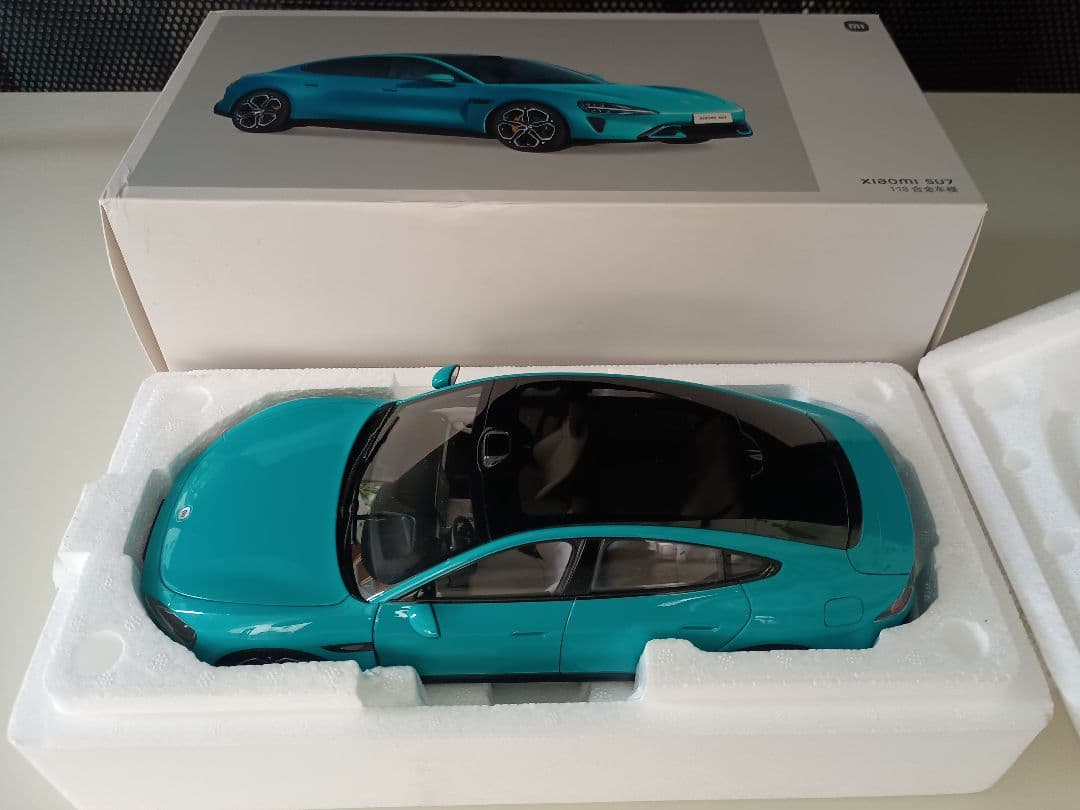 シャオミ 公式 正規品 Xiaomi SU7 1/18 ダイキャストモデル