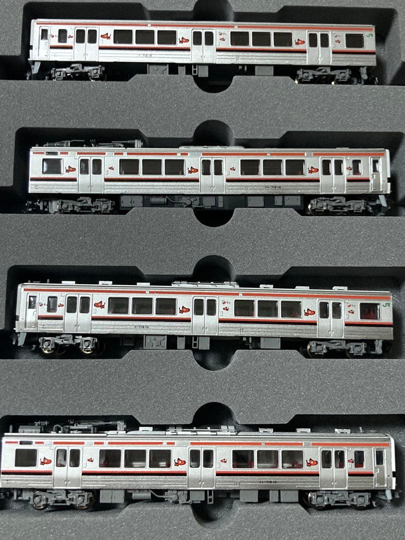 719系0番台あかべぇ+起き上がり小法師塗装