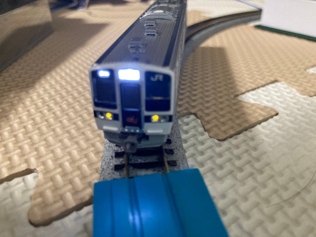 719系0番台あかべぇ+起き上がり小法師塗装