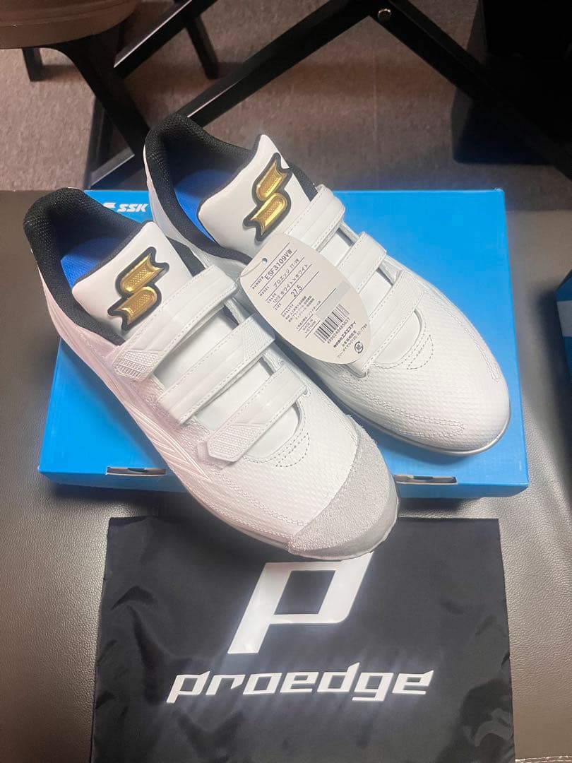 SSKproedgeホワイト スパイクシューズ27.5 P加工右投げ