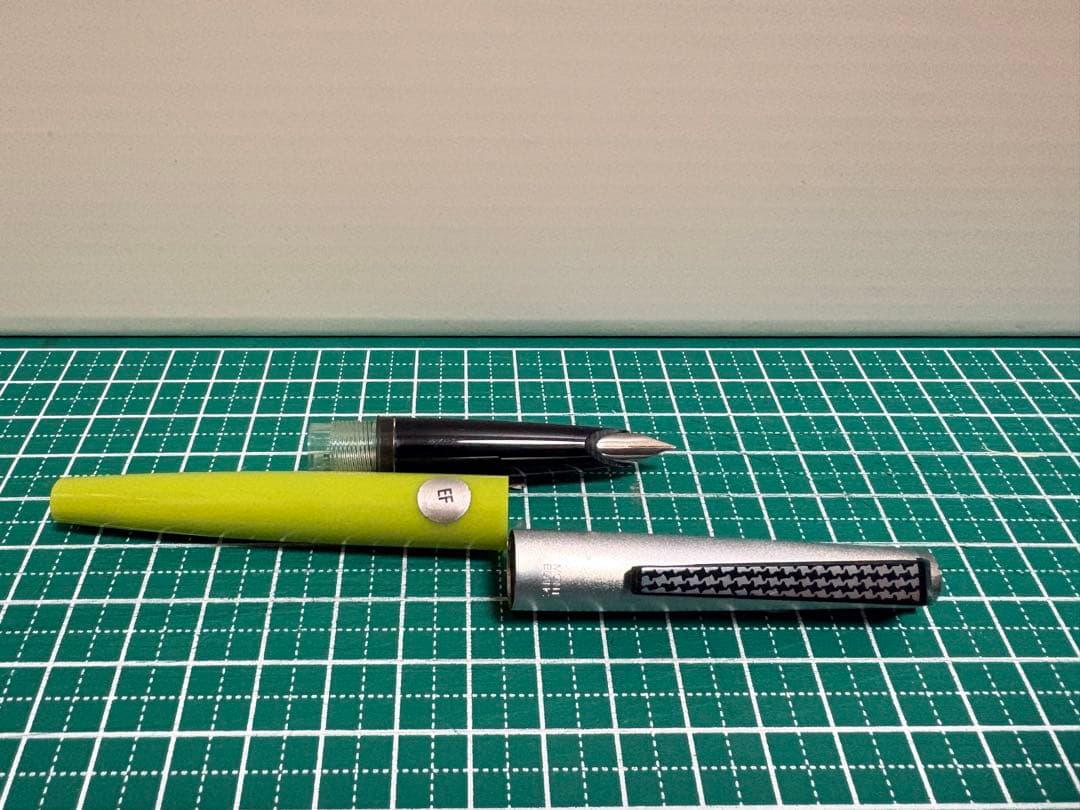 【匿名配送】MONT BLANC 万年筆 EFペン先