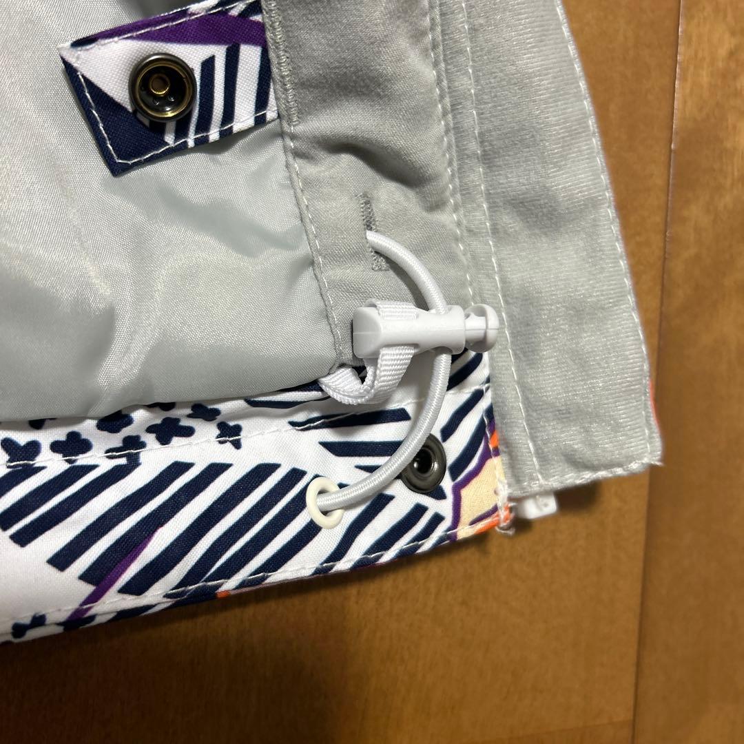 新品！タグ付き！　ROXY 花柄　アウター　スキーウェア　ボードウェア　防寒　S