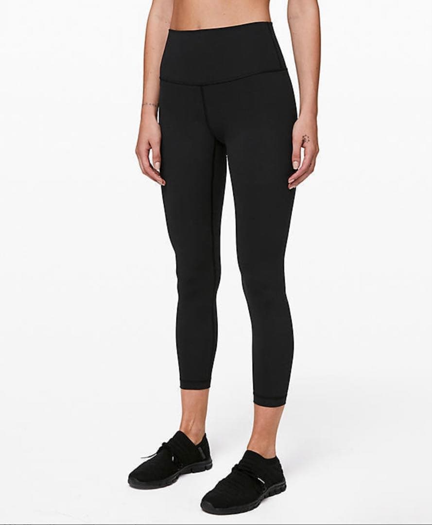 ルルレモン　新品未使用　ブラック レギンス サイズ4