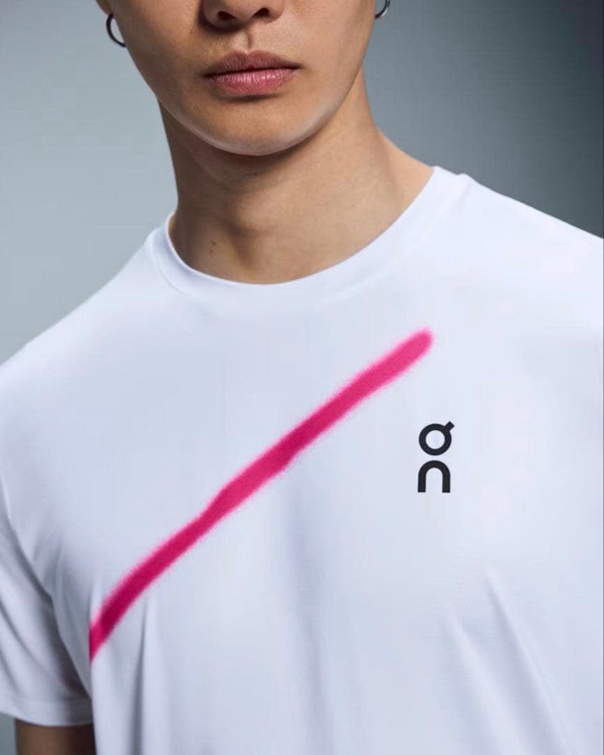 On テニスウェア　ピンク　米国Sサイズ