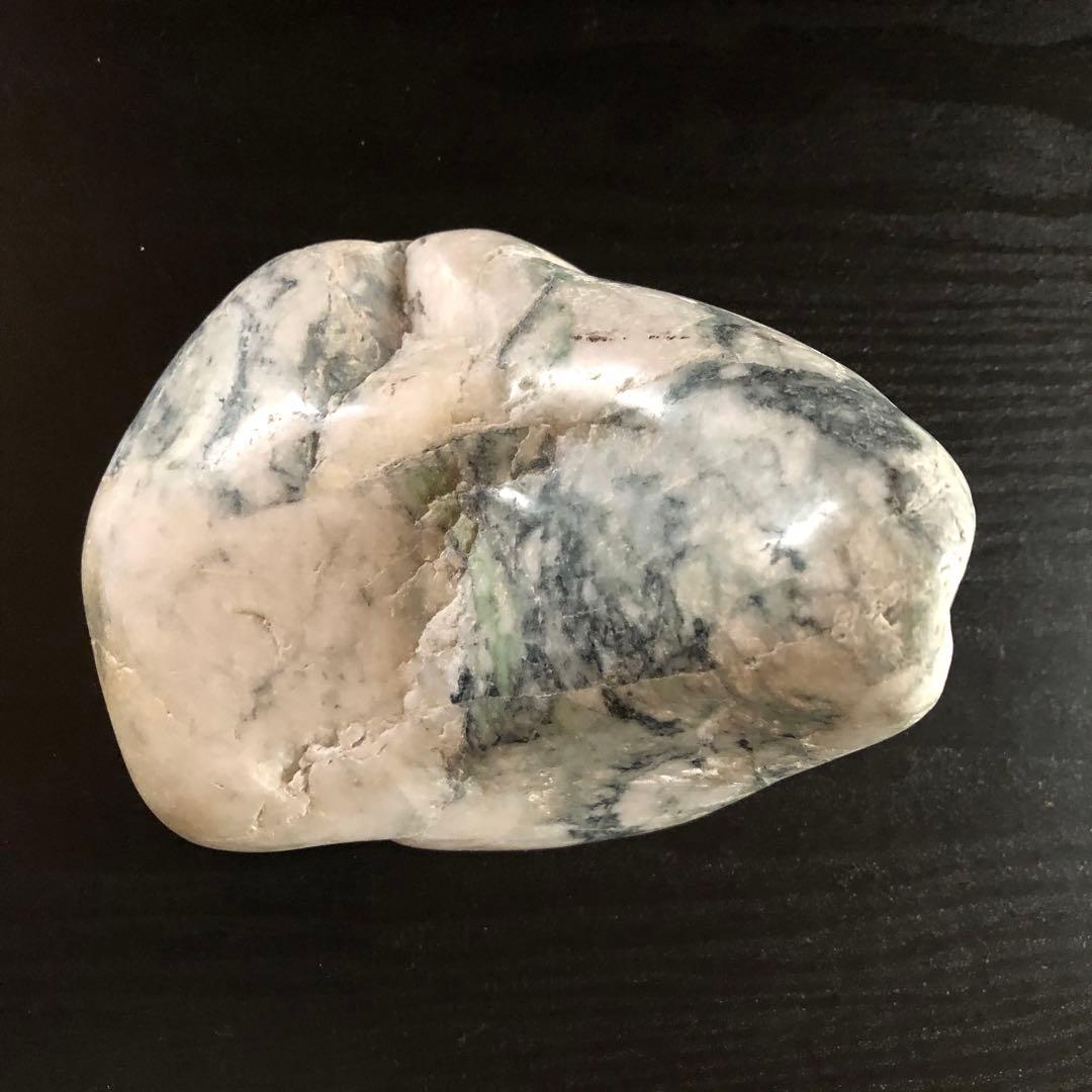 翡翠原石　糸魚川　姫川産