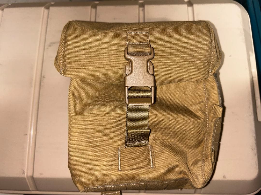 個人装備 Direct Action CARGO POUCH