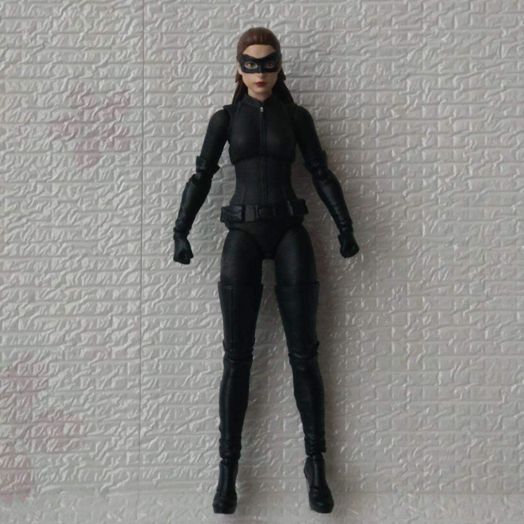 S.Hフィギュアーツ　キャットウーマン