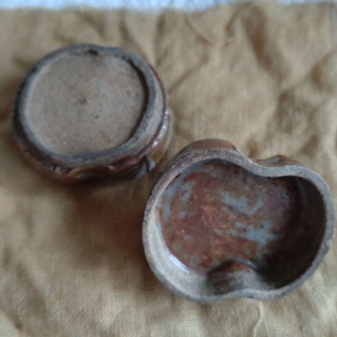 香合　織部　ハジキ香合　緑・茶色　共箱　時代　幕末