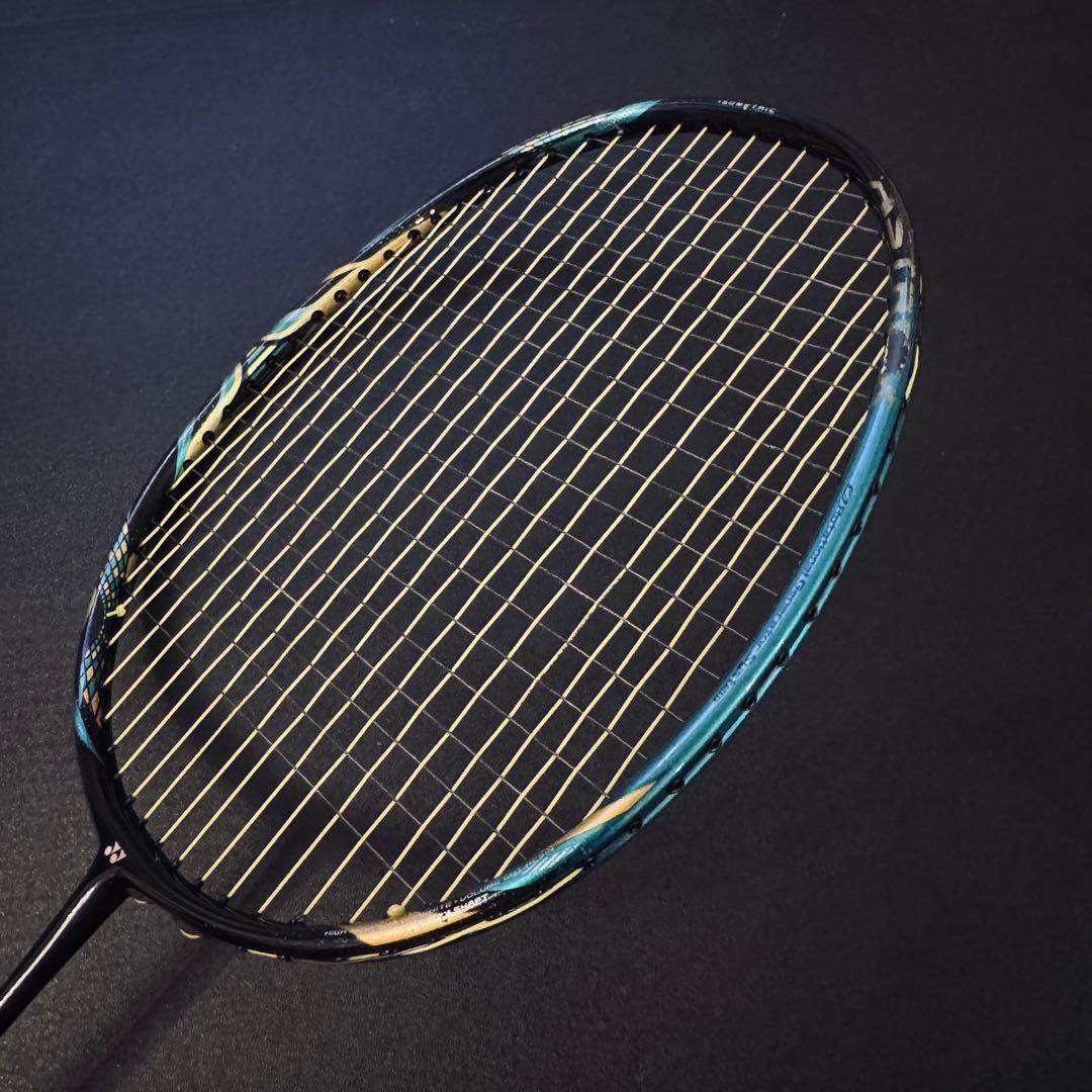 ヨネックス アストロクス88S PRO バドミントンラケット