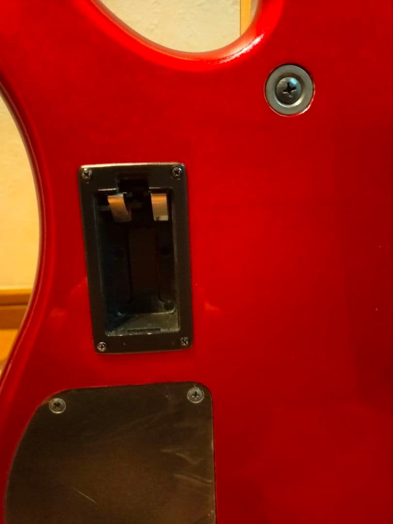 YAMAHA 　TRBX304 エレキベース　 ケース付き