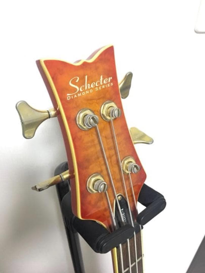 Schecter Diamond Series ベース