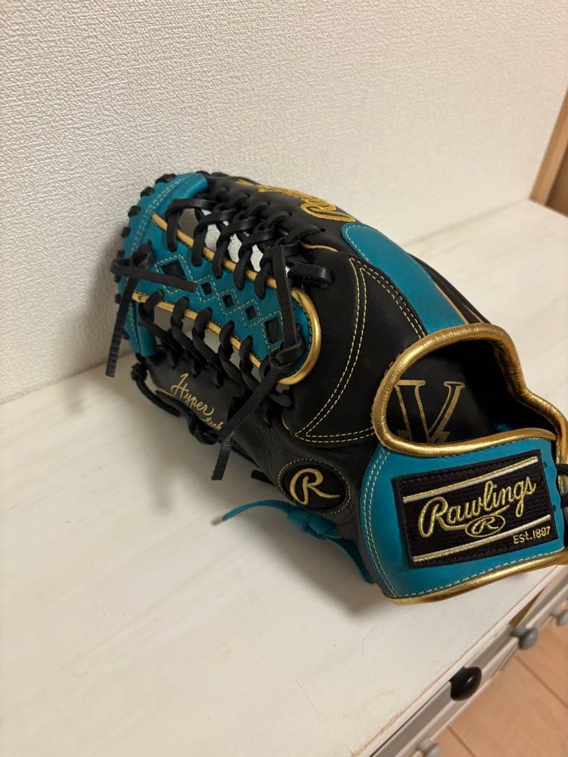Rawlings Hypertech 12.5インチ グローブ左利き用